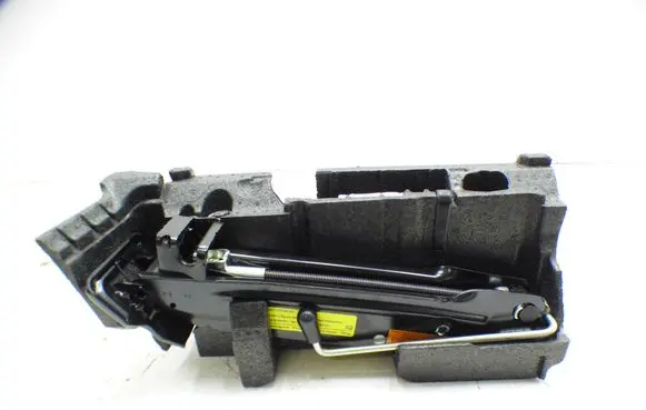 Audi Q5 SQ5 Lift Jack 8R0011031C