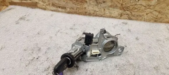 Opel Zafira B Ignition lock 281726 228G7C119B