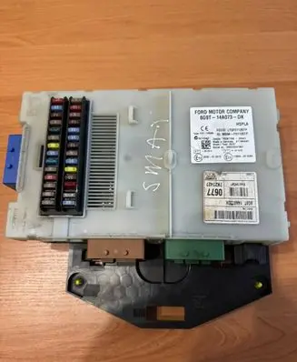Ford Mondeo MK IV Comfort/convenience module 6G9T14A073DK 28081750 F01125TP