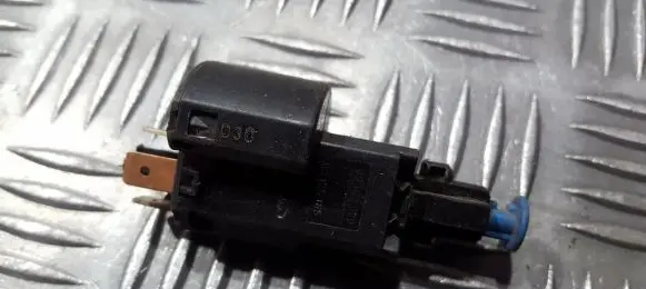 Opel Vectra B Brake pedal sensor switch 09132299 09175172