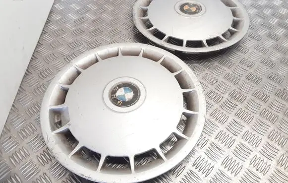 BMW 3 E36 R14 wheel hub/cap/trim 36131129771
