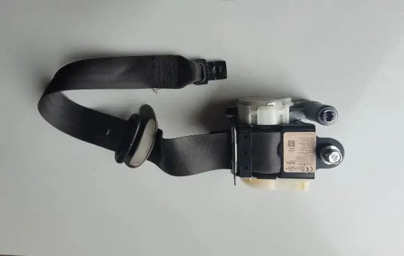 KIA Sportage Front seatbelt 888203U20EED