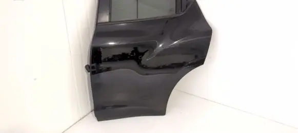 Nissan Juke I F15 Rear door