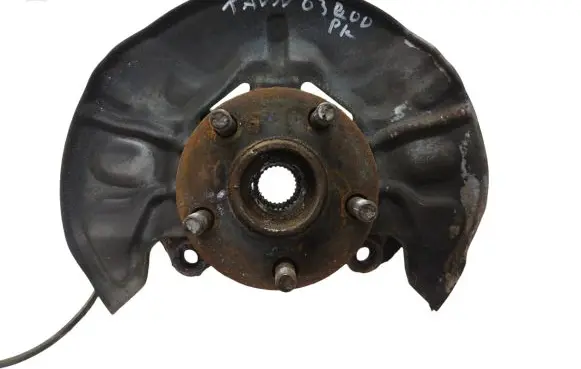 Front wheel hub