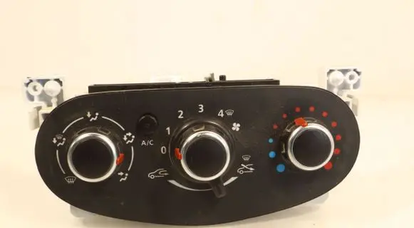Dacia Dokker Interior fan control switch 5P3743000