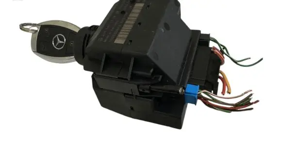 Mercedes-Benz C W203 Ignition lock 2095451308 33002412 33002413