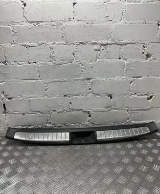 Toyota Avensis T250 Trunk/boot sill cover protection 5838705090