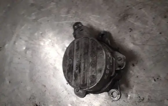 Renault Laguna II Vacuum pump