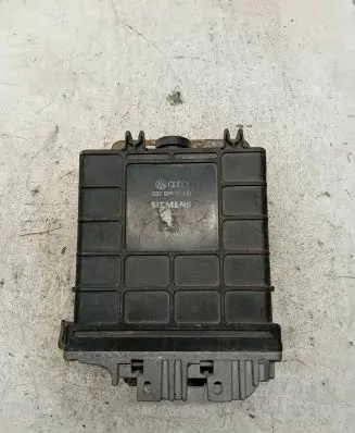 Volkswagen Golf III Engine control unit/module 037906024D 5774122