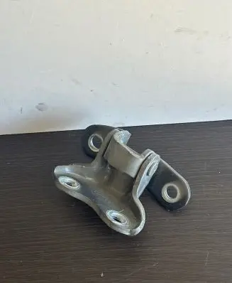 Opel Astra K Rear door upper hinge