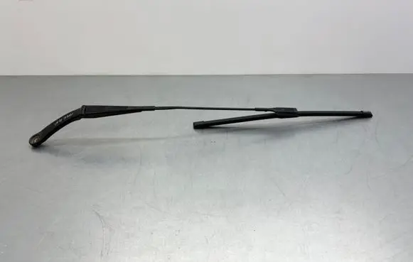 Porsche Macan (95B) Front wiper blade arm 95B955408