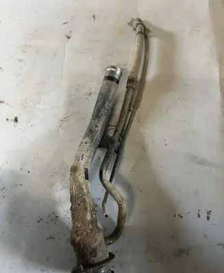 Mitsubishi L200 Fuel tank filler neck pipe 
