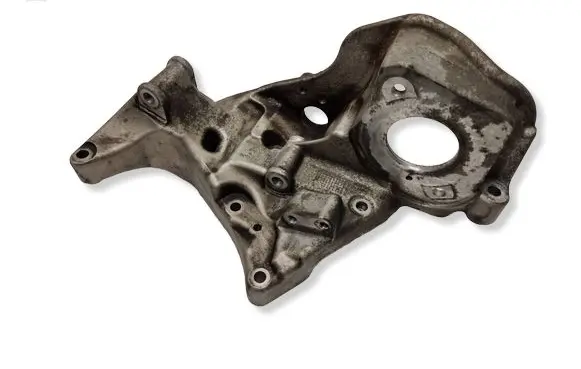 Volvo V70 Generator/alternator bracket 31401103