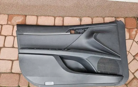 Toyota Camry VIII XV70 Coupe rear side trim panel 67602-X1422-