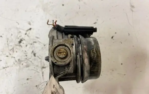 BMW 1 E81 E87 Throttle valve 780437302