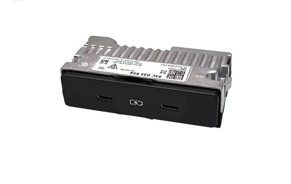 Porsche Cayenne (9Y0 9Y3) USB socket connector 95C035954