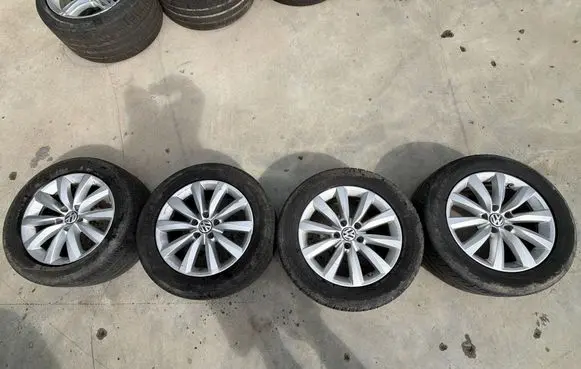 Volkswagen Tiguan R17 alloy rim 5N0601025AH