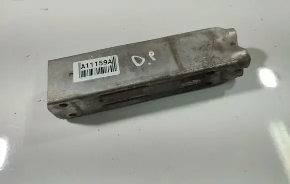 Audi A6 S6 C6 4F Front bumper mounting bracket 4F08071349