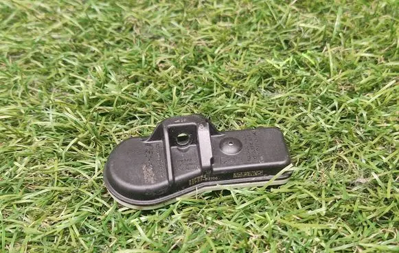KIA Soul Tire pressure sensor 52933B2100