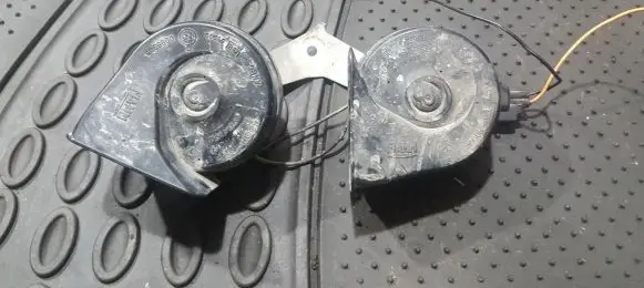 Ford Focus Horn signal 0055306 am80s