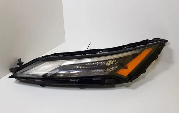 Nissan Rogue Headlight/headlamp 210008D033 21008D033
