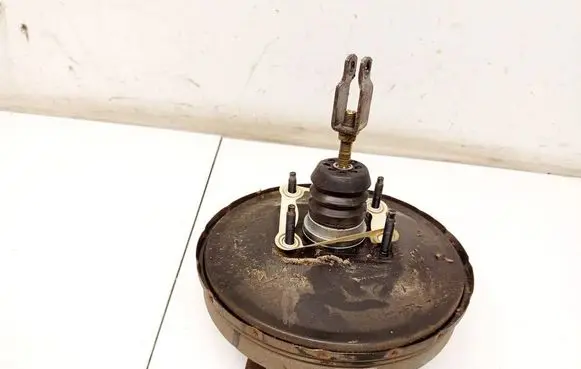 Mazda Demio Brake booster 83404700