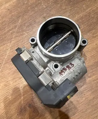BMW 1 E81 E87 Throttle valve 7561066 A2C53374895 101002155
