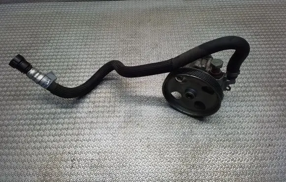 Peugeot Partner Power steering pump 9805820980