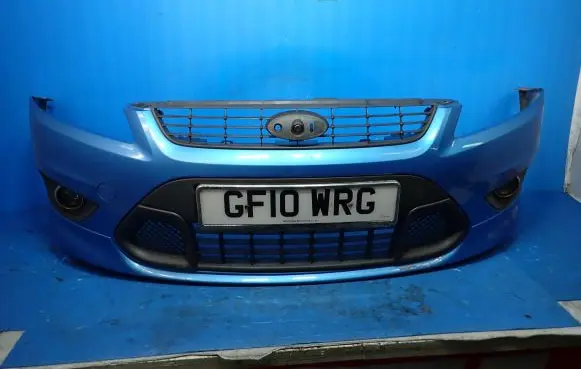 Ford Focus Front bumper 8M5117757A