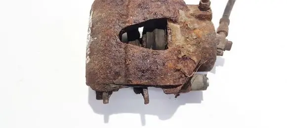 Volkswagen Golf IV Front brake caliper