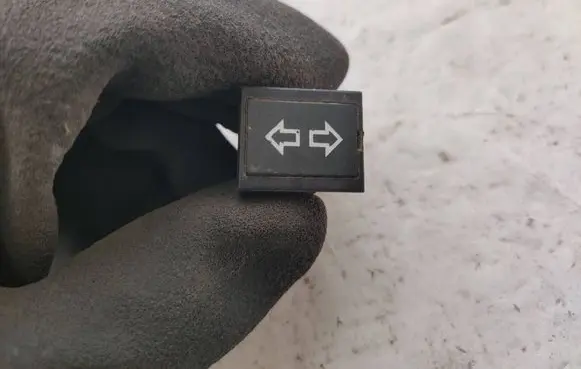 Mercedes-Benz 307 Other switches/knobs/shifts 0015451815
