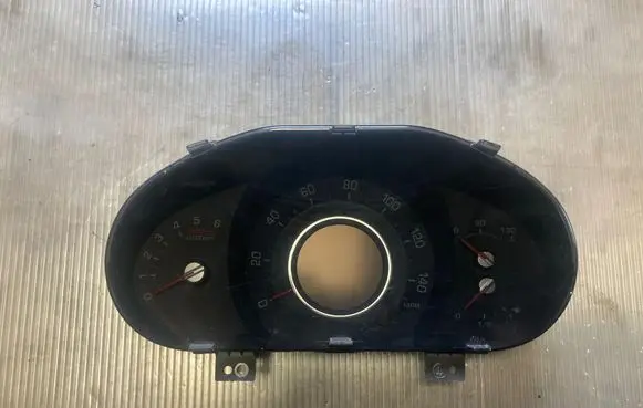 KIA Sportage Speedometer (instrument cluster) 940113U695