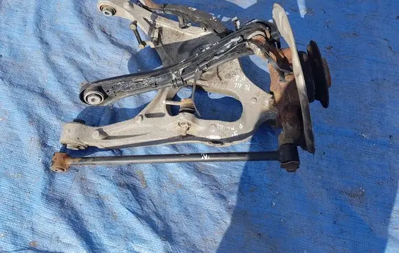Mercedes-Benz ML W166 Stub axle PIASTAZWROTNICA166