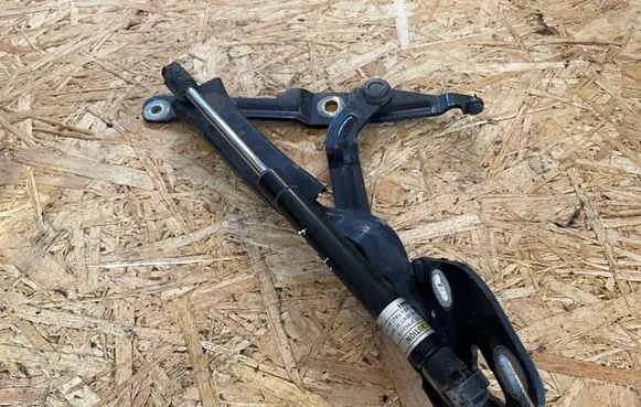 Audi A4 S4 B5 8D Tailgate/trunk/boot hinge