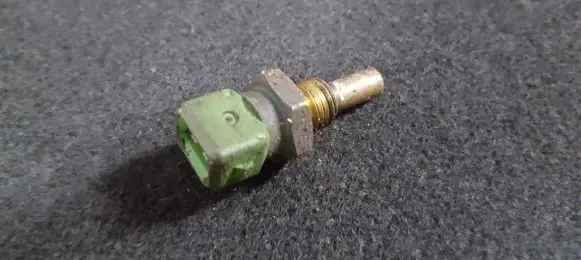 Air conditioning (A/C) pressure sensor