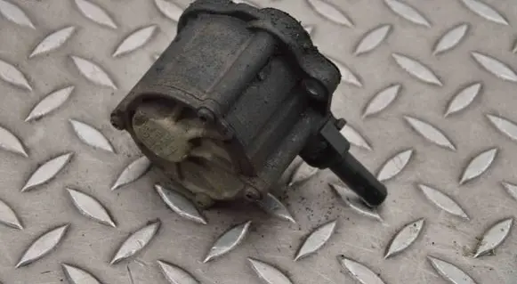 Mercedes-Benz E W212 Vacuum pump GD01497