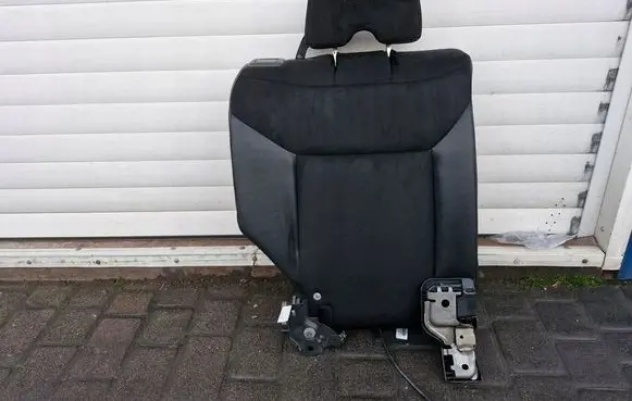 Honda CR-V Second row seats 5343453453534534