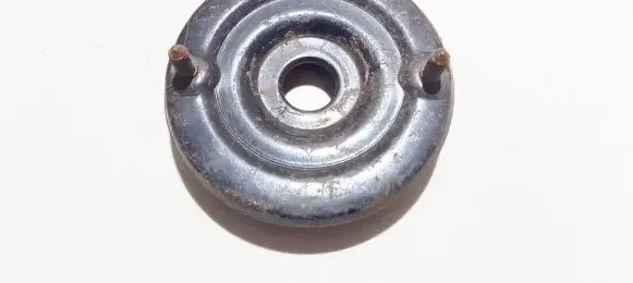 Coil spring mount
