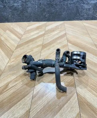 Mercedes-Benz Vito Viano W639 Thermostat/thermostat housing A6512000615