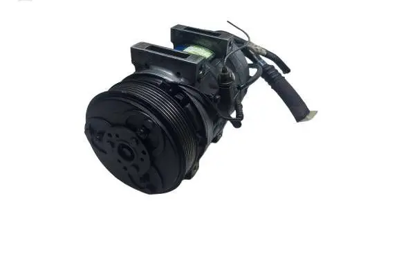 Volvo V70 Air conditioning (A/C) compressor (pump) 8708581-AK