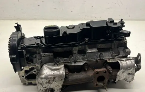 Peugeot 3008 II Engine head 9685052710 9810244880 9672189780