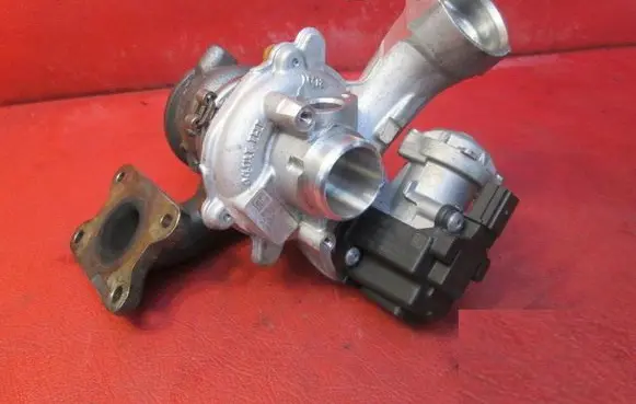 Volkswagen Golf VII Turbo 04E145721B