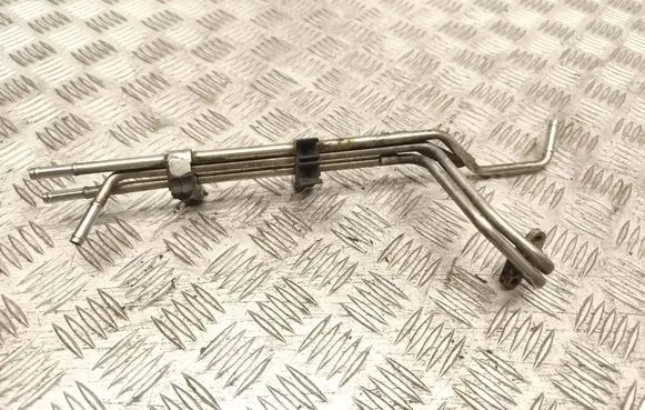 Volkswagen Caddy Turbo turbocharger oiling pipe/hose 03F121497B