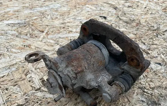 Volvo S40, V40 Rear brake caliper