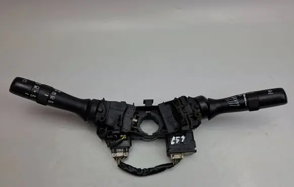 Lexus IS 220D-250-350 Wiper turn signal indicator stalk/switch 17F111 17F100