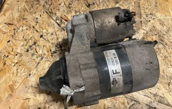Nissan Almera N16 Starter motor 233009F660 D7E31