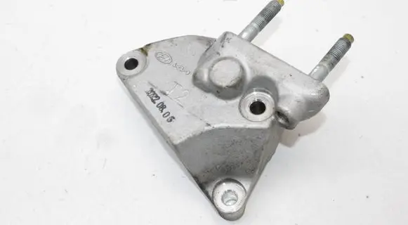 KIA Niro Engine mounting bracket