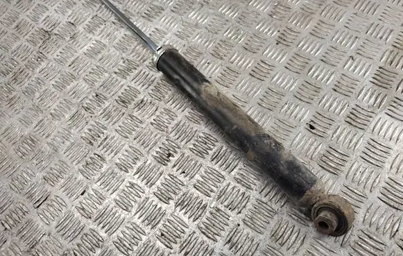 Toyota Auris 150 Rear shock absorber/damper