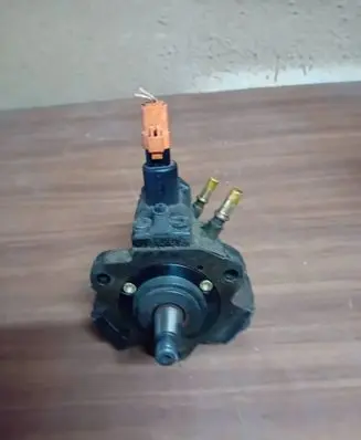Peugeot 307 Fuel injection high pressure pump 