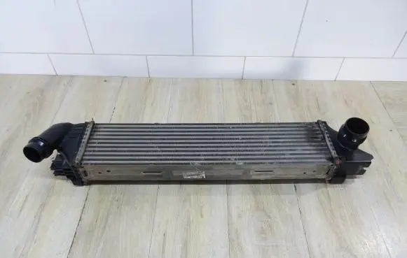 Renault Trafic III (X82) Intercooler radiator 93868349